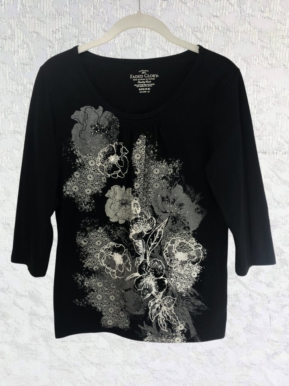 Faded Glory Black Floral Rhinestone Long Sleeve Top Pleated Neck Size S